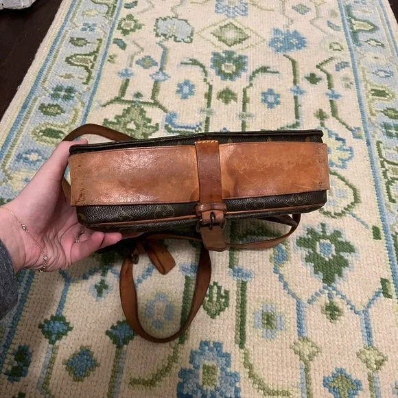 Louis Vuitton Flap Crossbody Bag AUTHENTIC - Picture 4 of 6